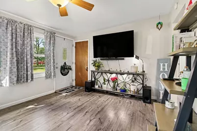 48542 Sully Drive, Belleville, MI 48111 - Photo 4
