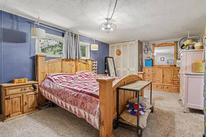 319 W Willard Street, Paw Paw, MI 49079 - Photo 6