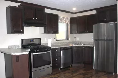 917 Marlin Avenue SW, Wyoming, MI 49509 - Photo 8