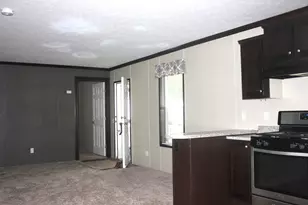 917 Marlin Ave SW, Wyoming, MI 49509 - Photo 6