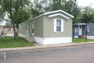 917 Marlin Ave SW, Wyoming, MI 49509 - Photo 1