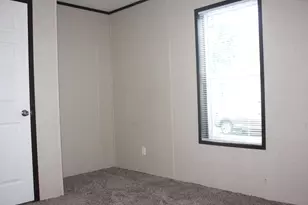 917 Marlin Ave SW, Wyoming, MI 49509 - Photo 12