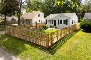 1707 Texel Dr, Kalamazoo, MI 49048 - Photo 2