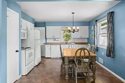 2217 W Lakewood Boulevard, Holland, MI 49424 - Photo 8