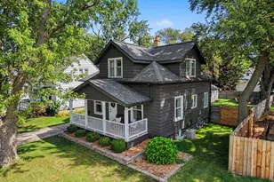 311 Michigan St, Zeeland, MI 49464 - Photo 2