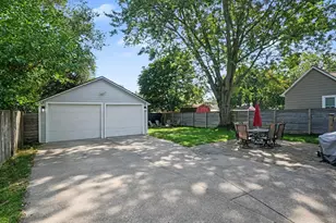 311 Michigan St, Zeeland, MI 49464 - Photo 24
