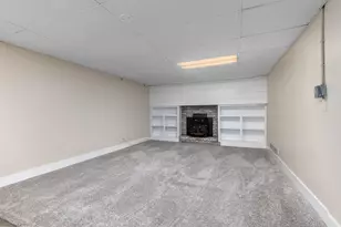 7246 Rezen Dr NE, Rockford, MI 49341 - Photo 18
