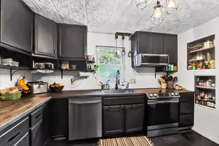 59 Winter St, Battle Creek, MI 49015 - Photo 12