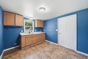 303 E Locust St, Morenci, MI 49256 - Photo 8