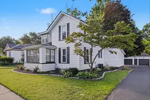 105 W Telegraph, Dowagiac, MI 49047 - Photo 2