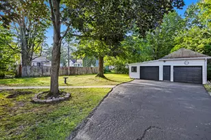 105 W Telegraph, Dowagiac, MI 49047 - Photo 26