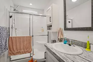 6420 Suffield Ln, Kalamazoo, MI 49009 - Photo 16