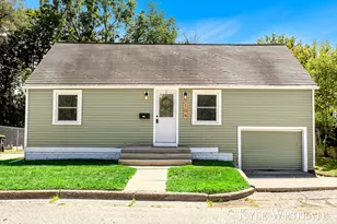 104 Sunnyside Ct, Greenville, MI 48838 - Photo 1