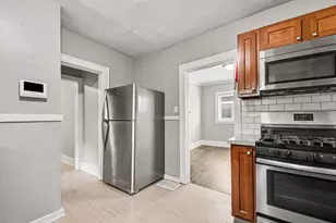1735 Kalamazoo Ave SE, Grand Rapids, MI 49507 - Photo 16