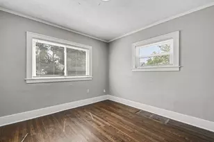 1735 Kalamazoo Ave SE, Grand Rapids, MI 49507 - Photo 12
