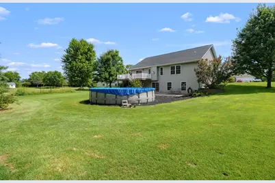 53015 Meadow View Lane, Paw Paw, MI 49079 - Photo 32