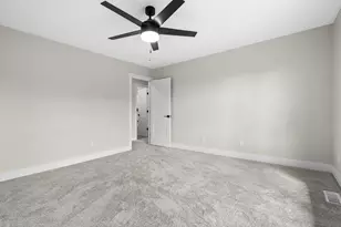5217 Green Pine Ln, Kalamazoo, MI 49009 - Photo 68