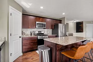 1112 Arbor Meadow Dr SE, Byron Center, MI 49315 - Photo 10