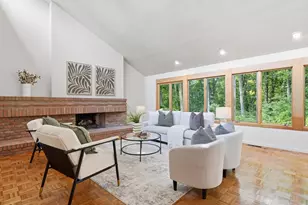 17 Regent Dr, Ann Arbor, MI 48104 - Photo 8