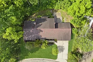 17 Regent Dr, Ann Arbor, MI 48104 - Photo 6