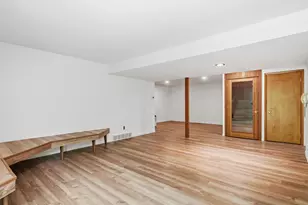 17 Regent Dr, Ann Arbor, MI 48104 - Photo 28