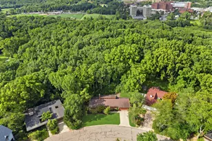 17 Regent Dr, Ann Arbor, MI 48104 - Photo 4
