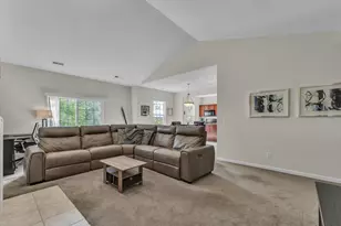 2263 Pinecroft Dr, Canton, MI 48188 - Photo 4