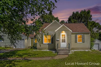 917 Royal Oak Street SW, Wyoming, MI 49509 - Photo 1