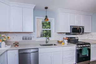21411 Orchard Lake Rd, Farmington Hills, MI 48336 - Photo 20