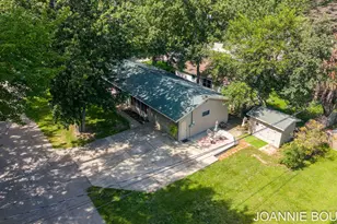 1323 Floral St, Holland, MI 49423 - Photo 4