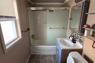 17125 Dora St, Melvindale, MI 48122 - Photo 4