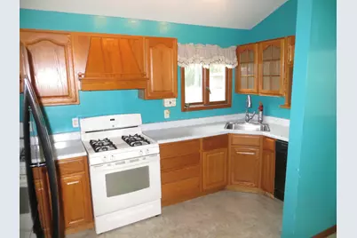 25012 Kenneth Avenue, Edwardsburg, MI 49112 - Photo 4