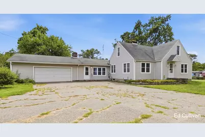 2004 101st Avenue, Otsego, MI 49078 - Photo 2