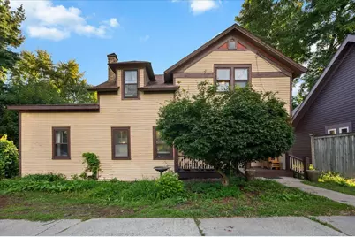 211 Charles Avenue SE, Grand Rapids, MI 49503 - Photo 1