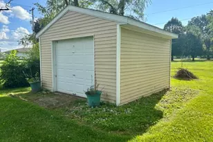 56930 Franklin Dr, Three Rivers, MI 49093 - Photo 10