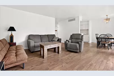 150 Carberry Hill Court #D, Kalamazoo, MI 49006 - Photo 6