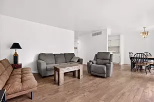 150 Carberry Hill Ct, Kalamazoo, MI 49006 - Photo 6