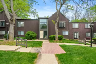 150 Carberry Hill Ct, Kalamazoo, MI 49006 - Photo 24