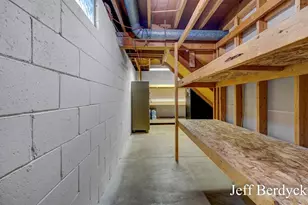 934 Harding St NW, Grand Rapids, MI 49544 - Photo 38