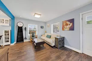 33 E 2nd St, Milan, MI 48160 - Photo 6
