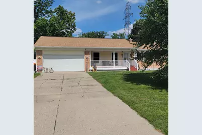 5001 Creekview Drive SE, Kentwood, MI 49508 - Photo 2