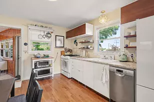 549 Colfax Ave, Grand Haven, MI 49417 - Photo 14