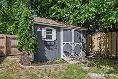 1414 Rosalind Road SE, East Grand Rapids, MI 49506 - Photo 28