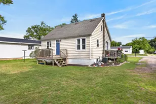 625 W Bridge St, Big Rapids, MI 49307 - Photo 32