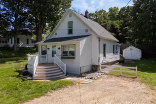 308 4th St, Allegan, MI 49010 - Photo 2