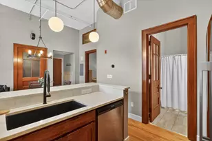 600 Broadway Ave NW, Grand Rapids, MI 49504 - Photo 20