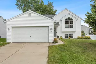 350 Tall Grass Dr, Cedar Springs, MI 49319 - Photo 2