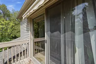 240 Pine Tree Ridge Dr, Waterford, MI 48327 - Photo 14