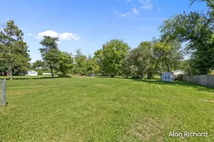 8446 Vinton Ave NW, Sparta, MI 49345 - Photo 22