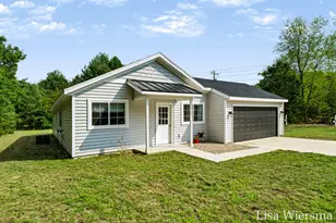 8121 Bowens Mill Rd, Middleville, MI 49333 - Photo 2